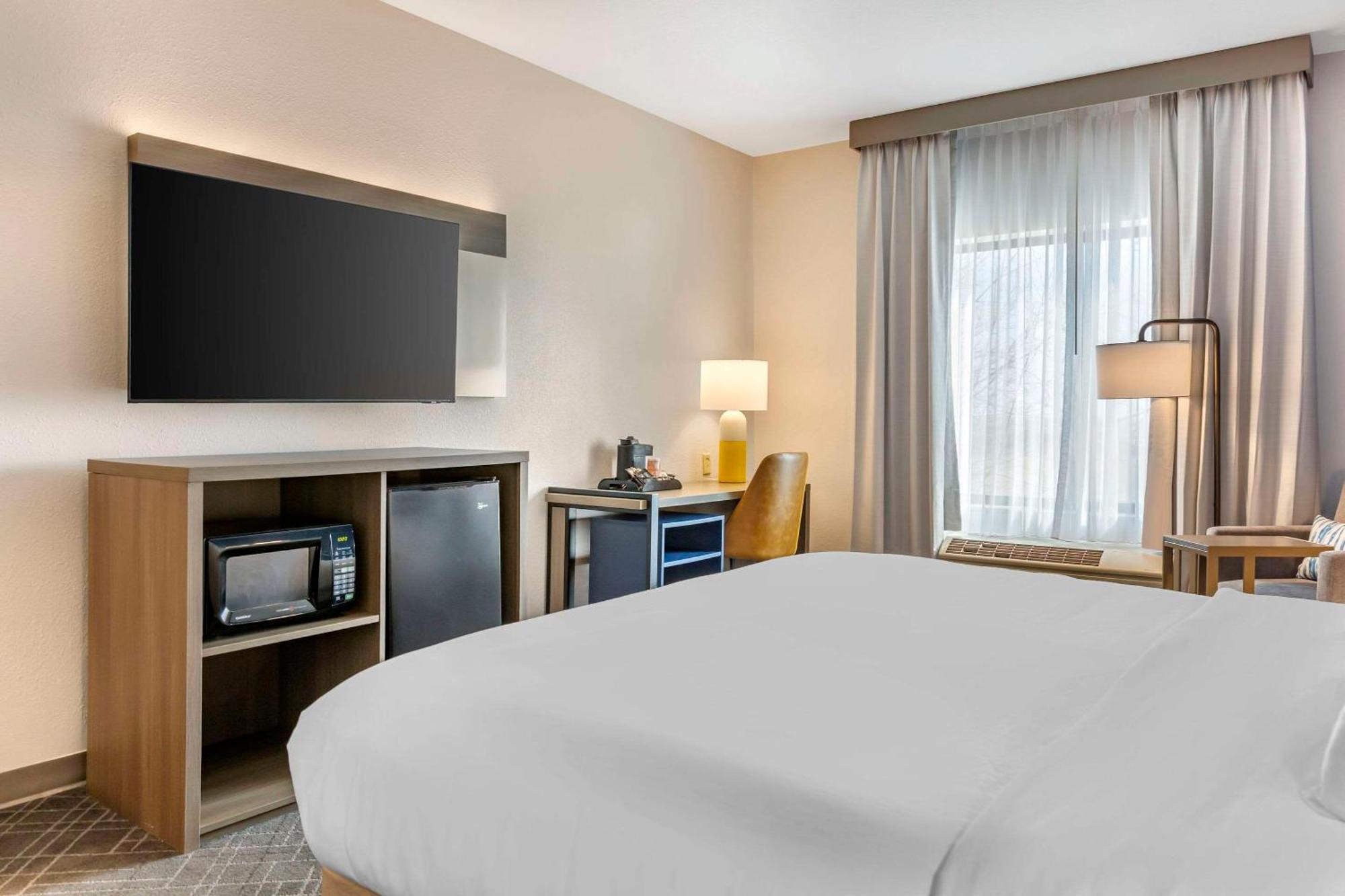 Comfort Inn & Suites Rapid City Near Mt Rushmore Εξωτερικό φωτογραφία