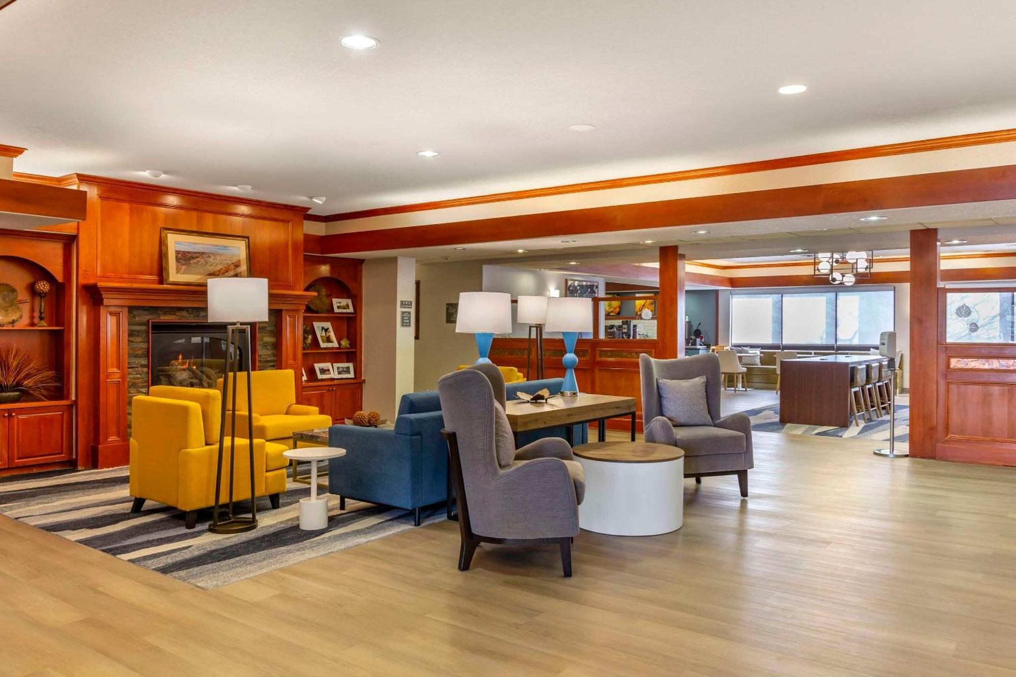 Comfort Inn & Suites Rapid City Near Mt Rushmore Εξωτερικό φωτογραφία