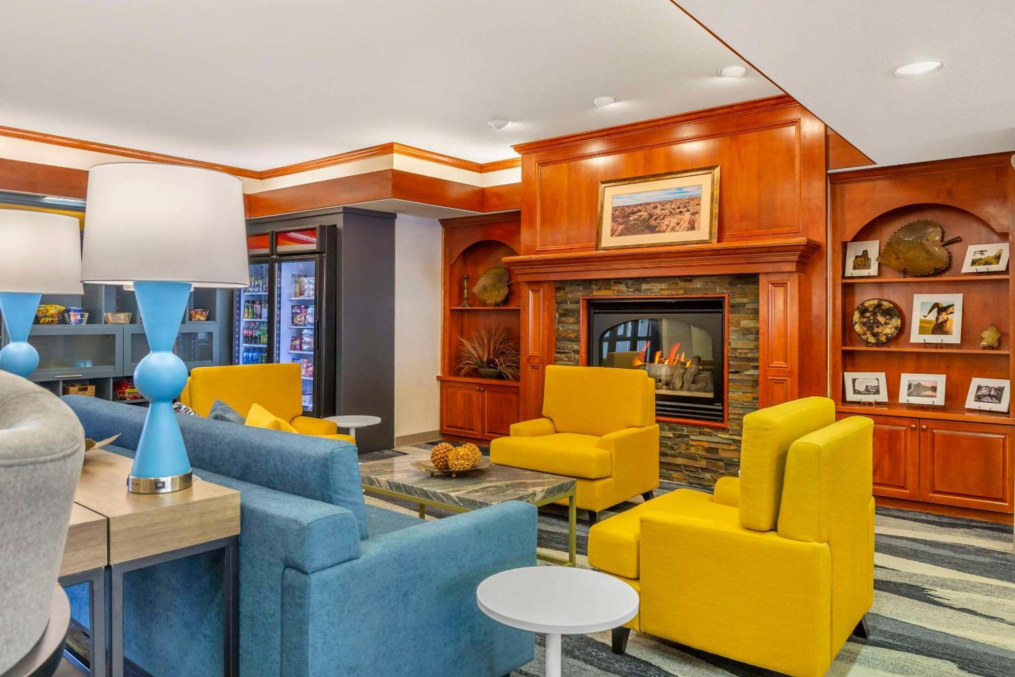 Comfort Inn & Suites Rapid City Near Mt Rushmore Εξωτερικό φωτογραφία